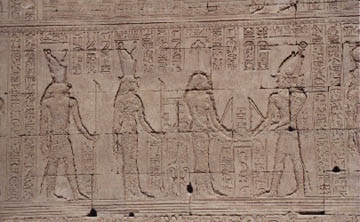 La déesse Seshat et le roi