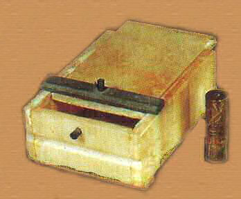 Coffret et sceaux cylindriques du roi Montouhotep