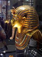 Masque fun�raire de Toutankhamon  - vue lat�ral
