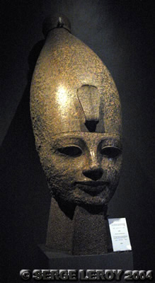 Tête colossale d'aménophis III