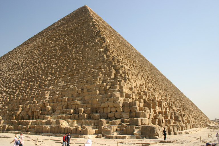 La Grande Pyramide