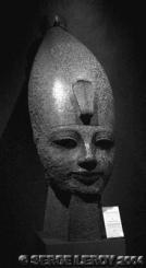 T�te colossale d�Am�nophis III