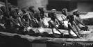 Barques c�r�moniales avec leurs rameurs