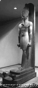 Statue d�Am�nophis III sur un tra�neau