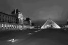 Le Louvre de nuit