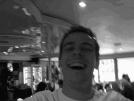 Serveur souriant