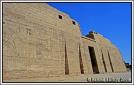 Premier pyl�ne du temple