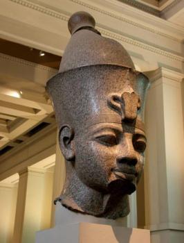 Tête colossale d'Amenhotep