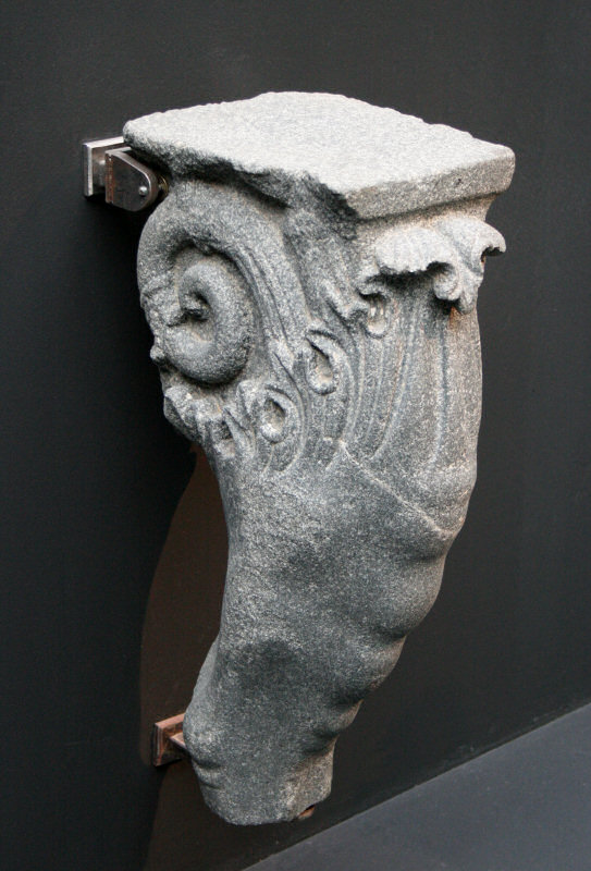 Socle de buste