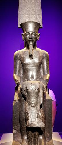 Amon protégeant Toutankhamon