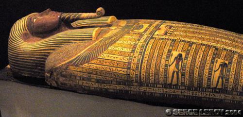 Sarcophage de la momie du prêtre de Montou Nes-Paka-Shuty