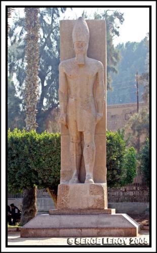 Sculpture monumentale de Ramsès II