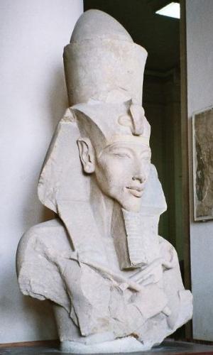 Buste d'Akhenaton