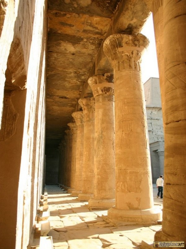 Edfou_Egyptos_08.jpg