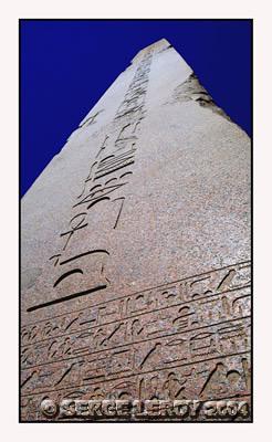 Hiéroglyphes bien gravés