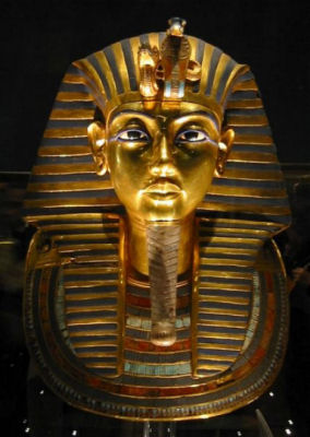 Masque funéraire de Toutankhamon exposé au musée du Caire en Egypte